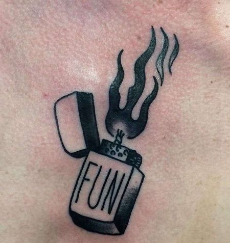 Old School前胸打火机纹身图案