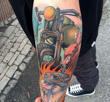 New School小臂摩托纹身图案
