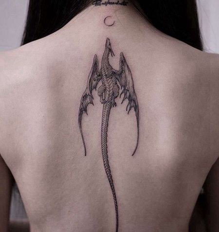 小清新后背龙纹身图案