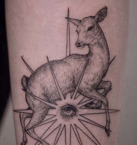 小清新小臂鹿纹身图案