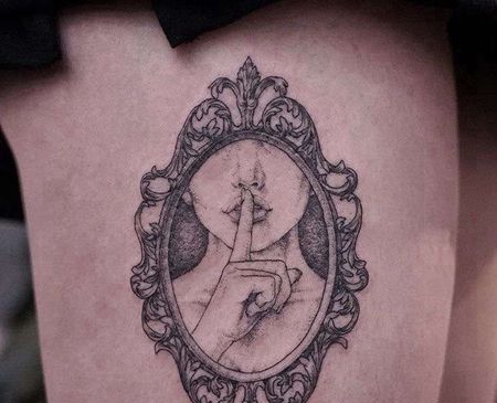 点线大腿镜子纹身图案