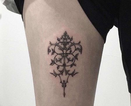 大腿栏杆纹身图案