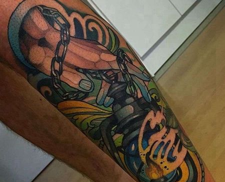 New School小腿手灯笼纹身图案