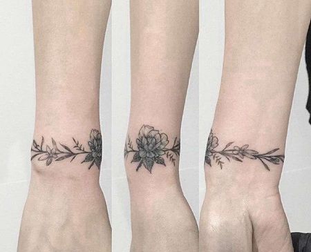 臂环花卉纹身图案