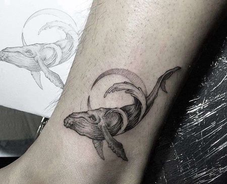 点刺小腿鲸鱼纹身图案