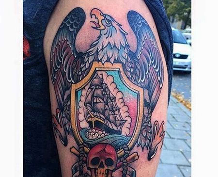 Old School大臂老鹰帆船纹身图案