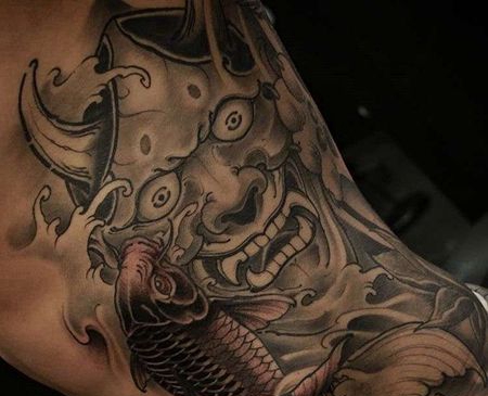 新传统侧腰般若鲤鱼纹身图案