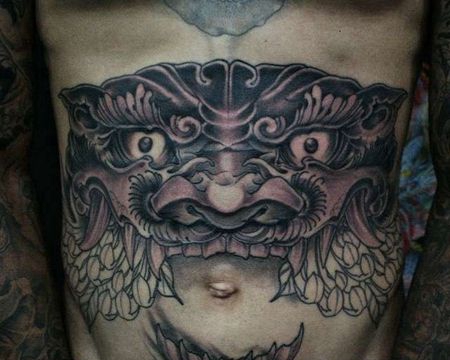 新传统腹部唐狮纹身图案