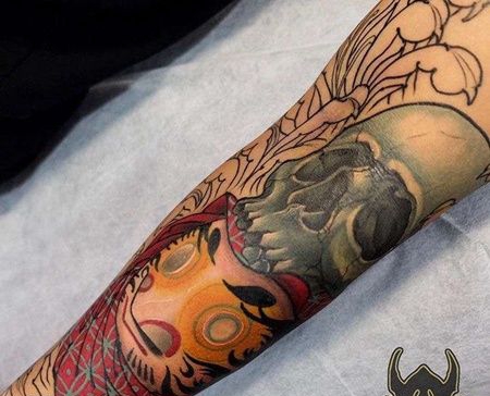 新传统胳膊达摩蛋纹身图案