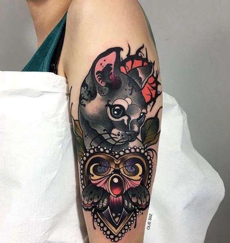 New School大臂猫蝴蝶纹身图案