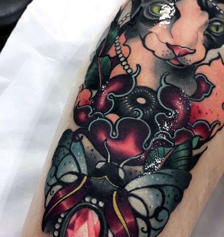 New School小臂猫花卉蝴蝶纹身图案