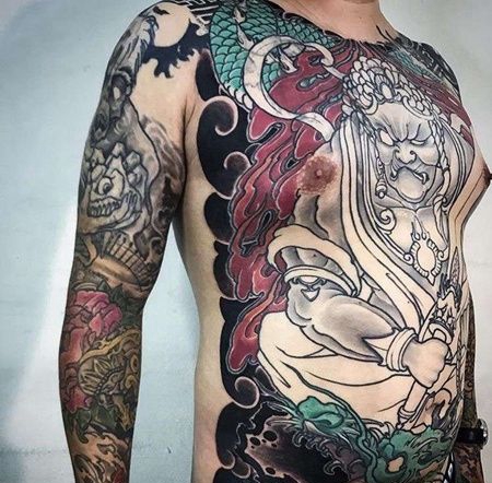 新传统前胸腹部不动明王纹身图案