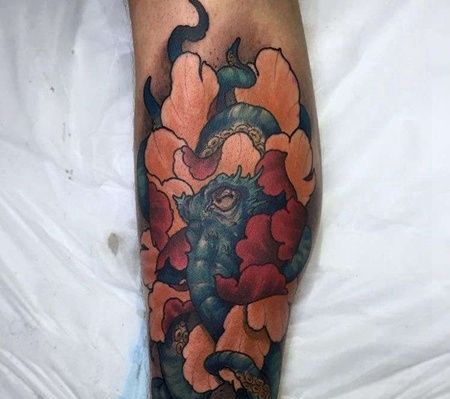 新传统小腿章鱼牡丹纹身图案