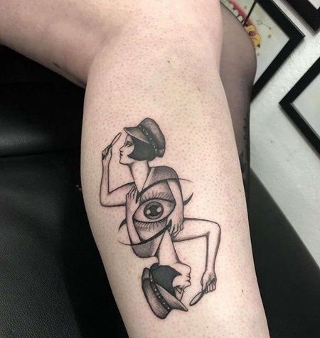 小腿女人眼睛纹身图案