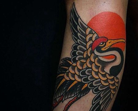 新传统小腿鹤纹身图案