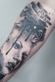 一组水墨画形式的写实纹身