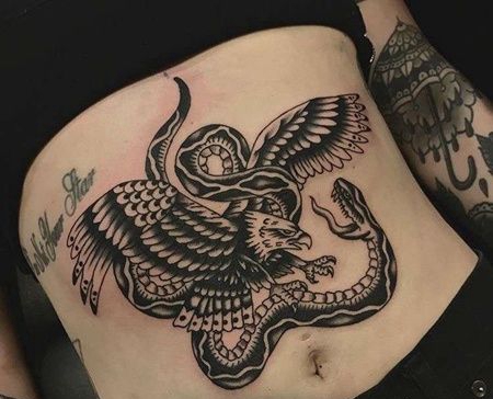 Old School腹部老鹰蛇纹身图案