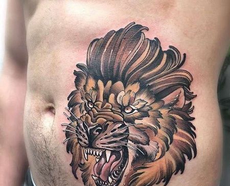 New School腹部狮子纹身图案