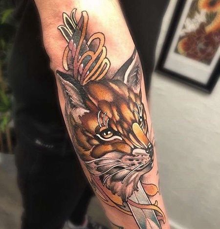 New School小臂狐狸匕首纹身图案