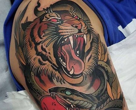 New School大臂蛇老虎纹身图案