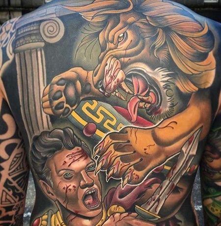 New School后背狮子战士纹身图案