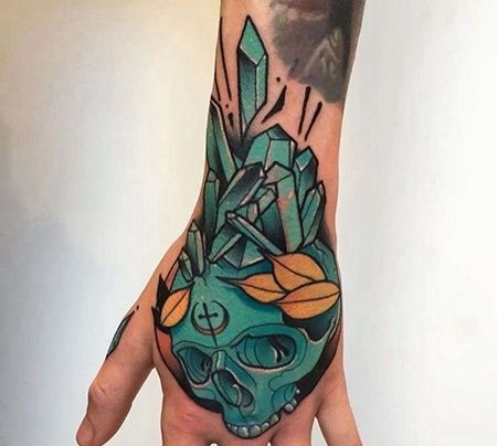 New School手背骷髅宝石纹身图案