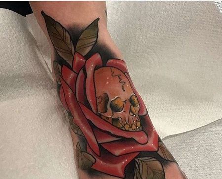 New School脚背玫瑰纹身图案