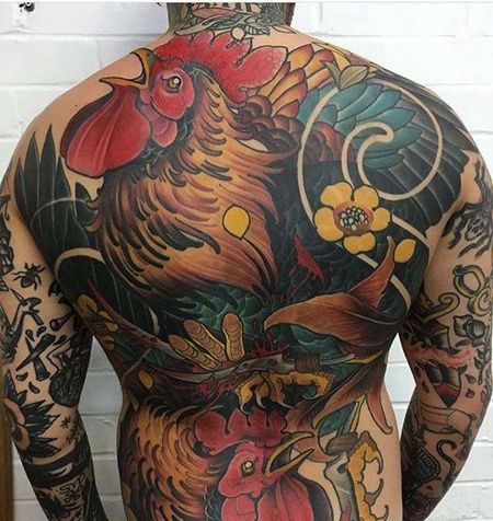 New School后背公鸡纹身图案