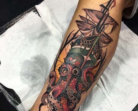 New School小臂章鱼帆船纹身图案