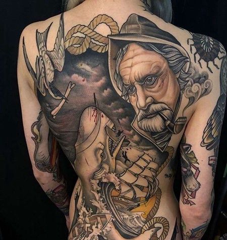 New School后背鲸鱼帆船纹身图案