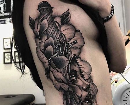 New School侧腰匕首纹身图案