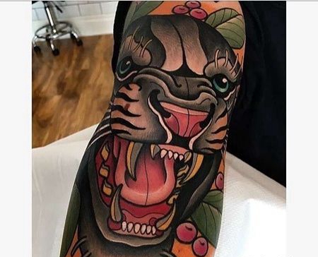 New School胳膊黑豹纹身图案