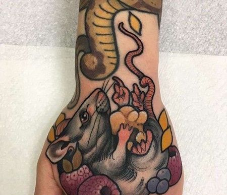 New School手背老鼠纹身图案