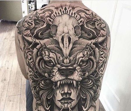 New School后背老虎女人纹身图案