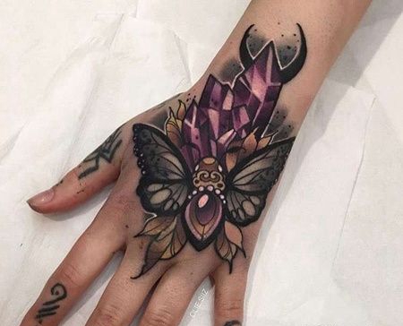 New School手背蝴蝶宝石纹身图案