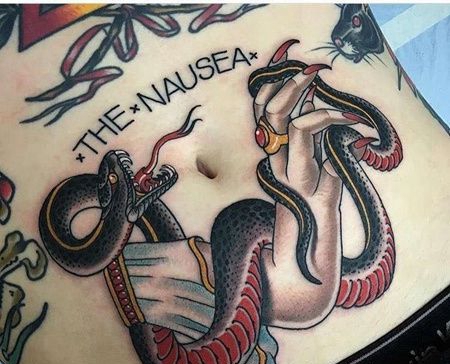 New School腹部手蛇纹身图案