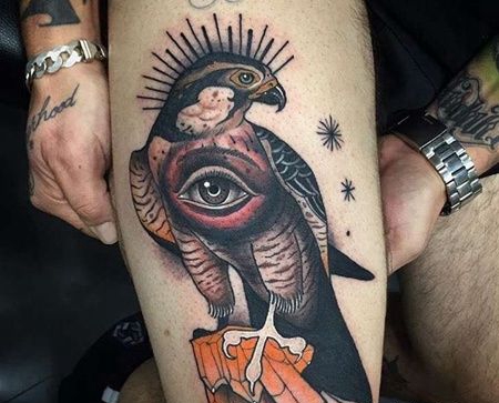 New School大腿老鹰纹身图案