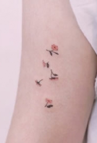 一组女生彩色小清新纹身图案欣赏
