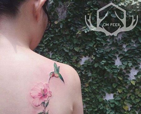 小清新后背花卉鸟纹身图案