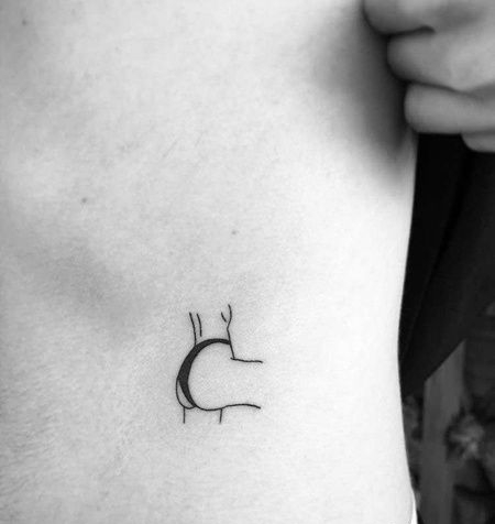 小清新侧腰纹身图案