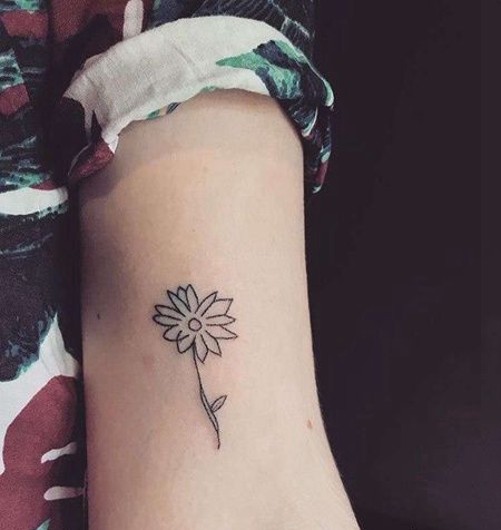 小清新大臂花纹身图案