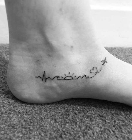 小清新脚踝飞机纹身图案