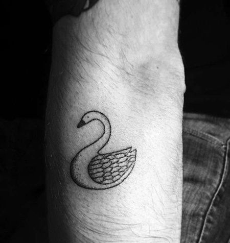 小清新小臂天鹅纹身图案