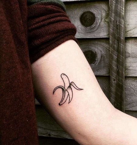 小清新大臂香蕉纹身图案