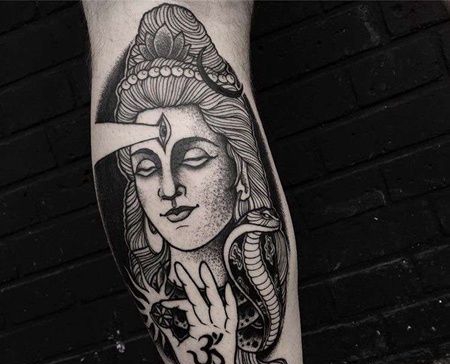 线条小腿菩萨纹身图案