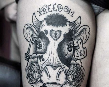 New School大腿奶牛纹身图案