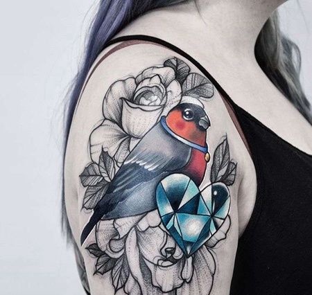 点线大臂花卉鸟宝石纹身图案