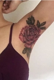 胳肢窝纹身 纹在胳肢窝里的一组创意纹身作品图片