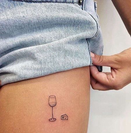 小清新大腿杯子纹身图案