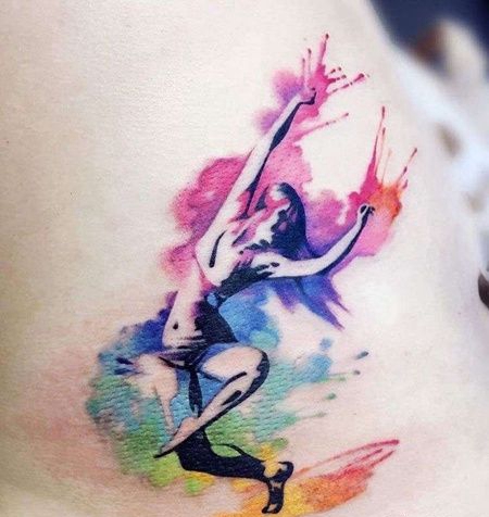 水彩大臂舞者纹身图案
